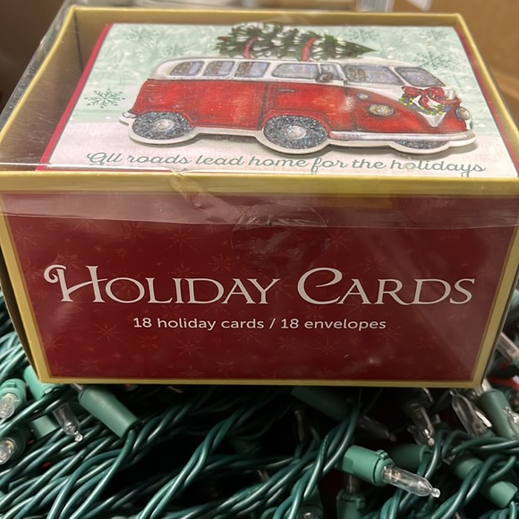 18 Holiday Boxed Cards & Envelopes Red Camper Van - Picture 2 of 2